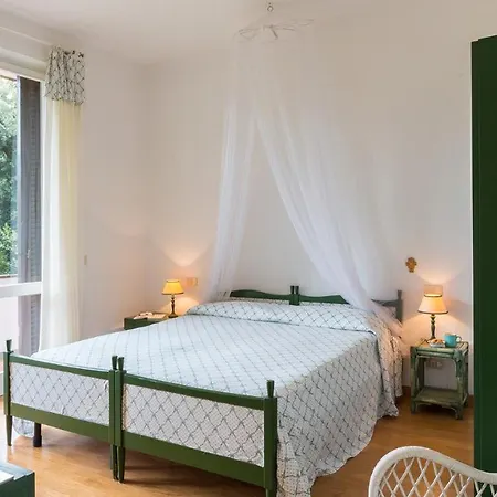 Villa La Meridiana 8&1, Emma