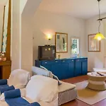 וילה La Meridiana 8&1, Emma *
